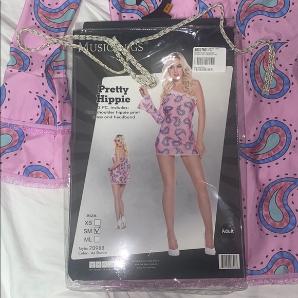Pretty hippie costume - Picture 2 of 3